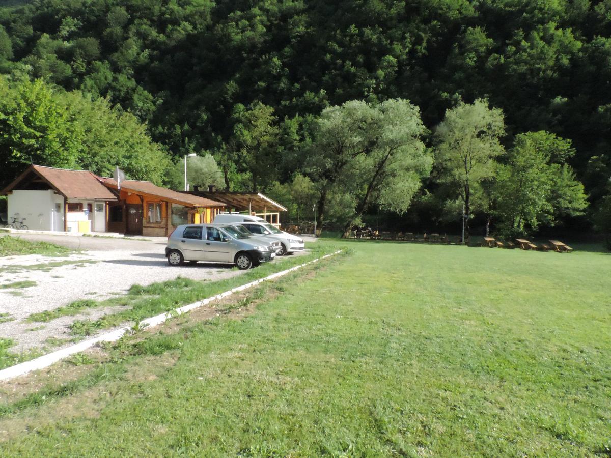 Camp Vrbas Ξενοδοχείο Rekavice Εξωτερικό φωτογραφία